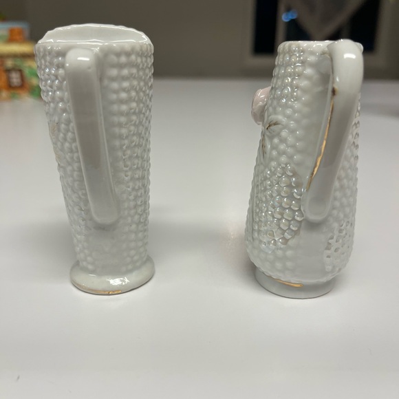 Vintage Japanese Bud Vases Set Of 2 Gold Trimmed Mini Pitchers - Picture 2 of 6
